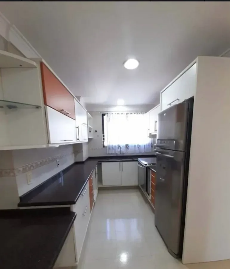 Apartamento à venda em Centro, Cascavel