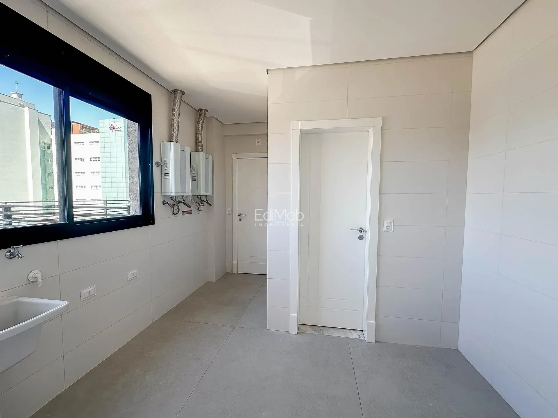 Apartamento à venda em Centro, Cascavel