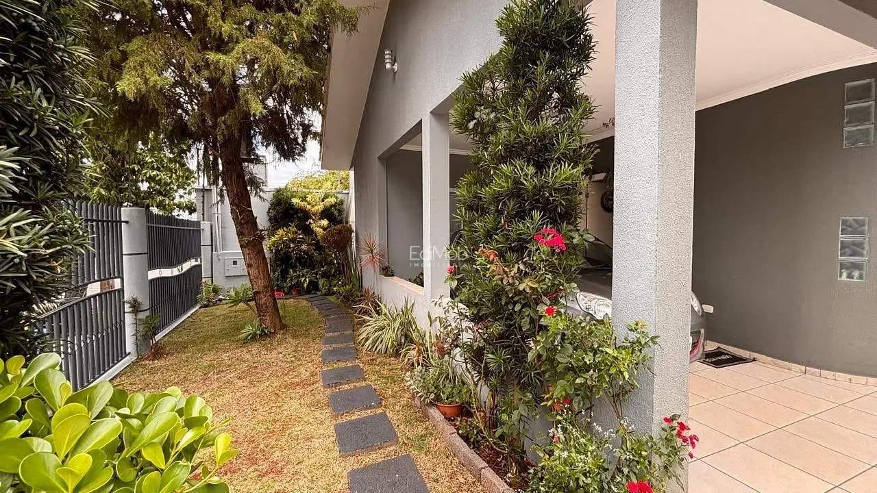 Casa à venda em Centro, Cascavel
