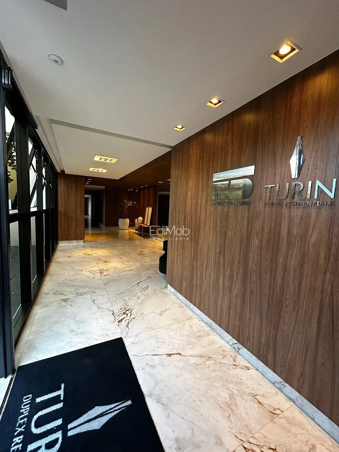 Apartamento à venda em Centro, Cascavel
