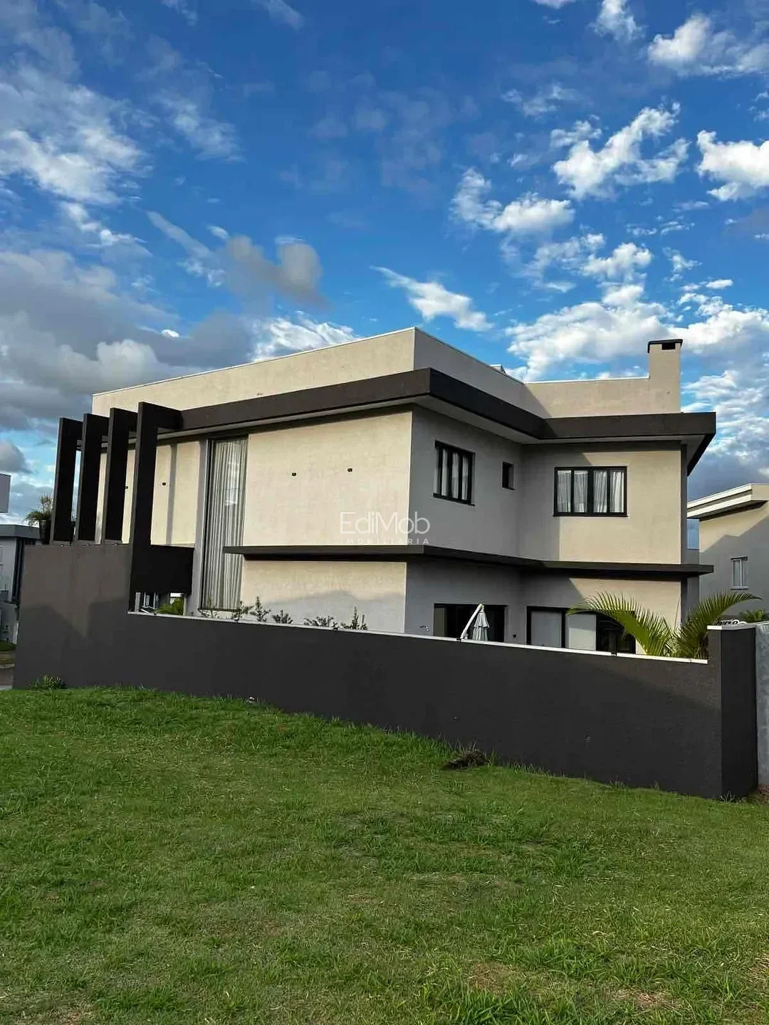 Sobrado à venda em Fag, Cascavel
