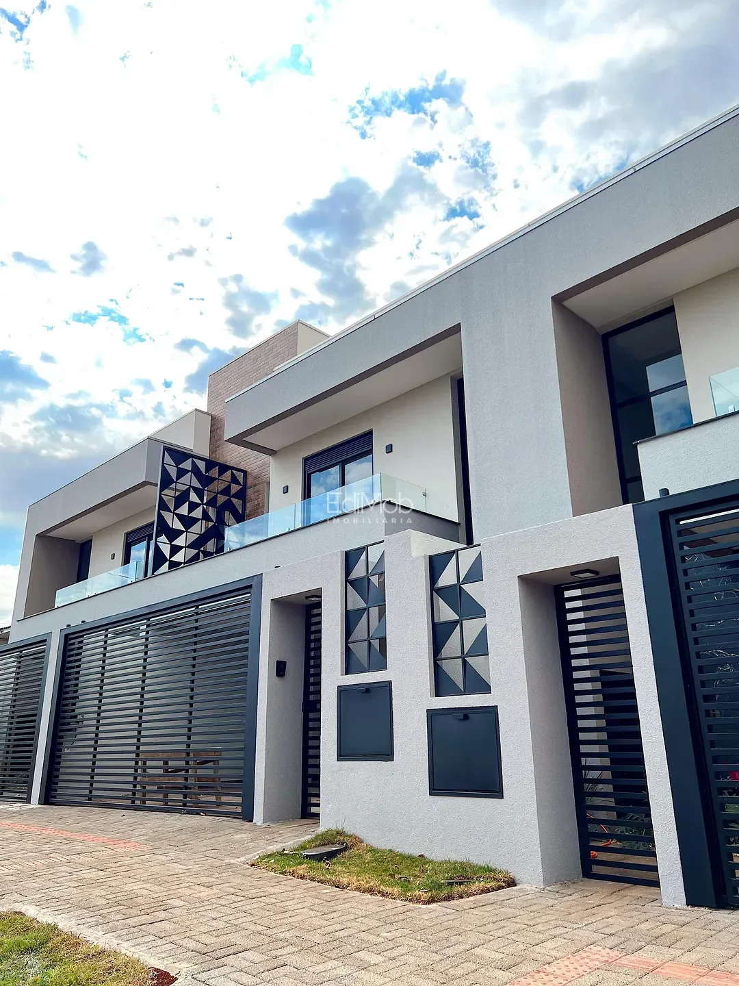 Sobrado à venda em Centro, Cascavel