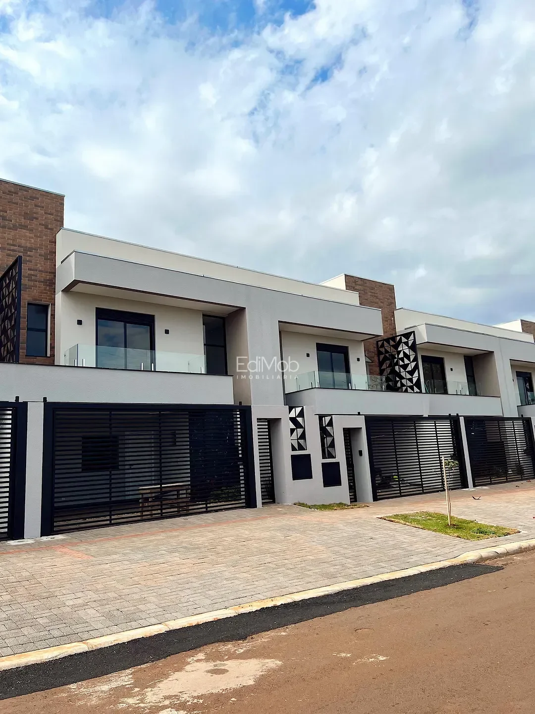 Sobrado à venda em Centro, Cascavel