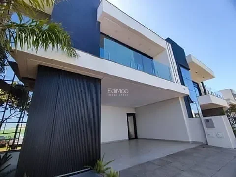 Sobrado à venda em Fag, Cascavel