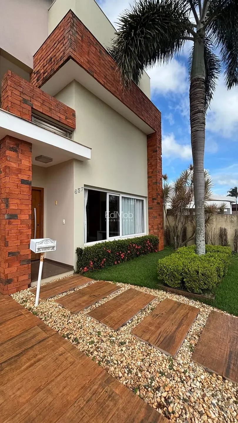 Sobrado à venda em Fag, Cascavel
