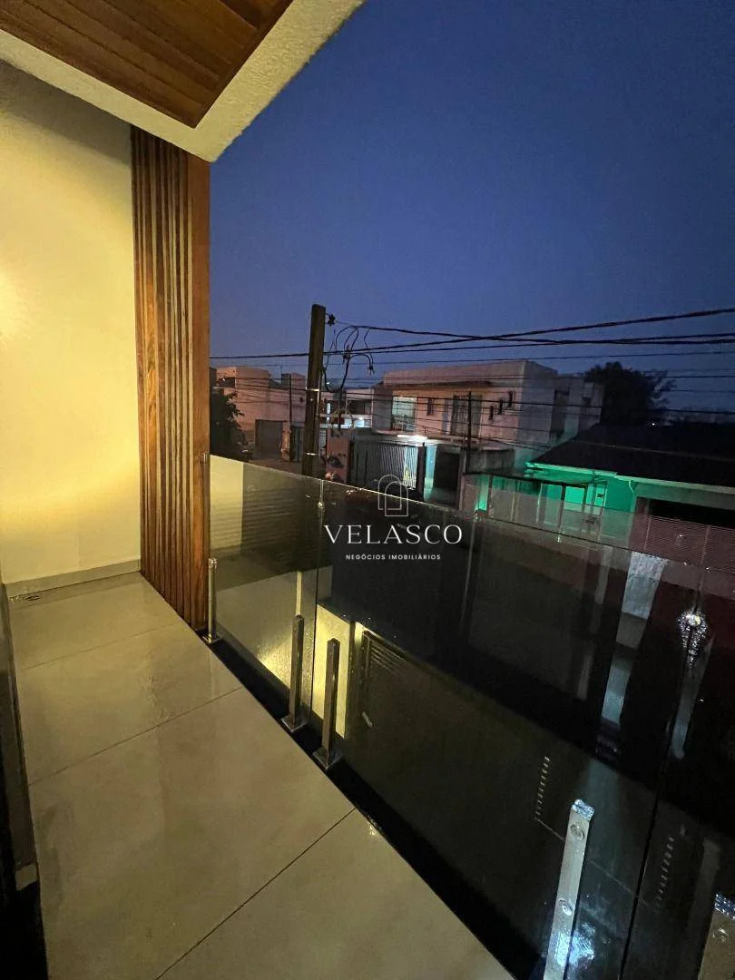 Sobrado com 3 dormitórios à venda, 142 m² por R$ 860.000,00 - Canadá - Cascavel/PR