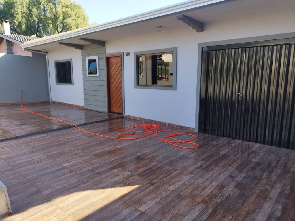 Casa a Venda - Rua Alcir da Motta - Claudete