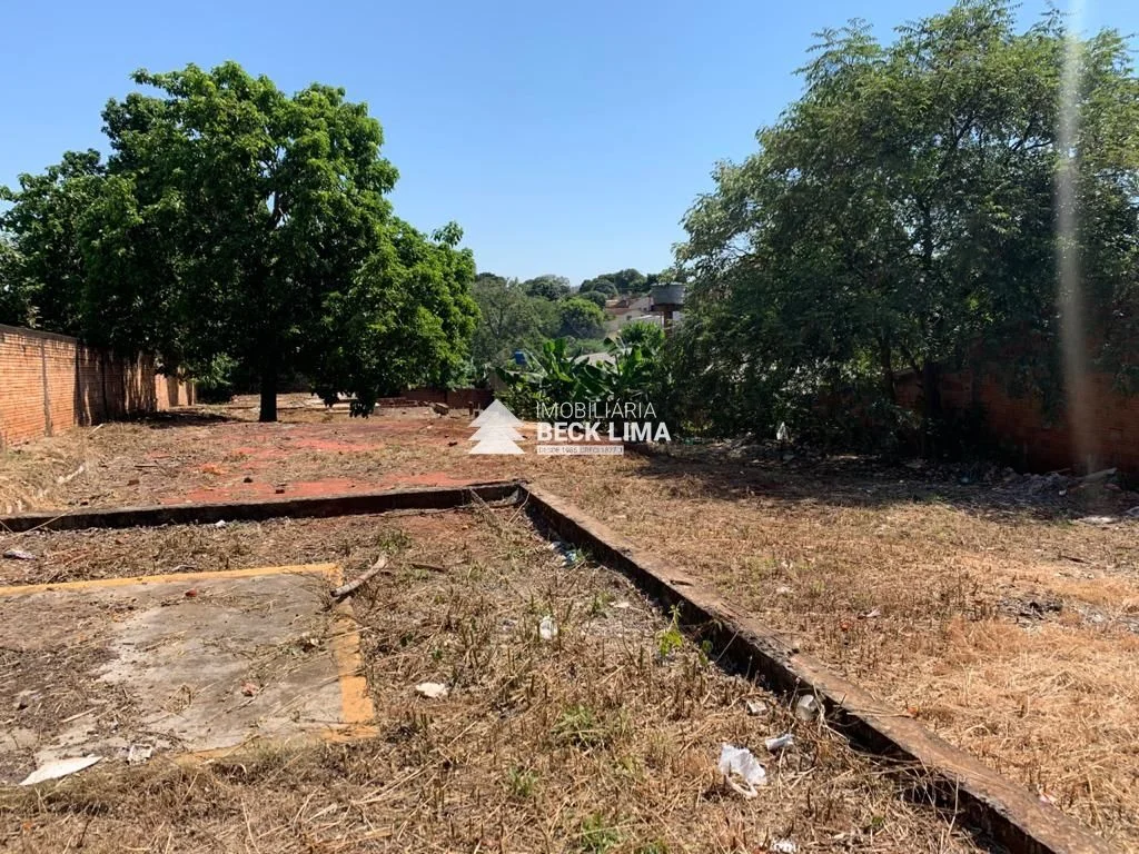 Terreno a Venda - Rua Tuiuti - Bairro Claudete