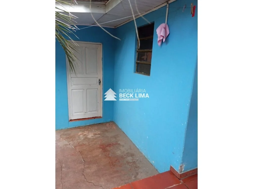 Casa a Venda - Rua Volochem - Universitario