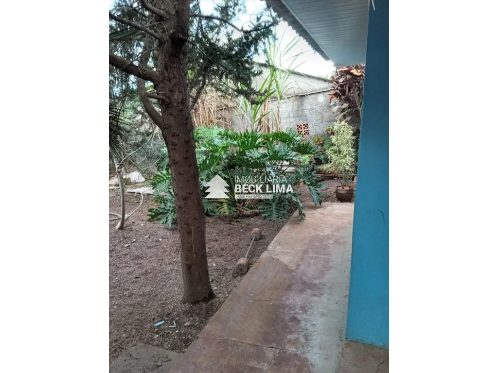 Casa a Venda - Rua Volochem - Universitario