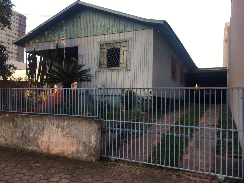 Terreno a Venda - Rua Visconde de Guarapuava - Centro