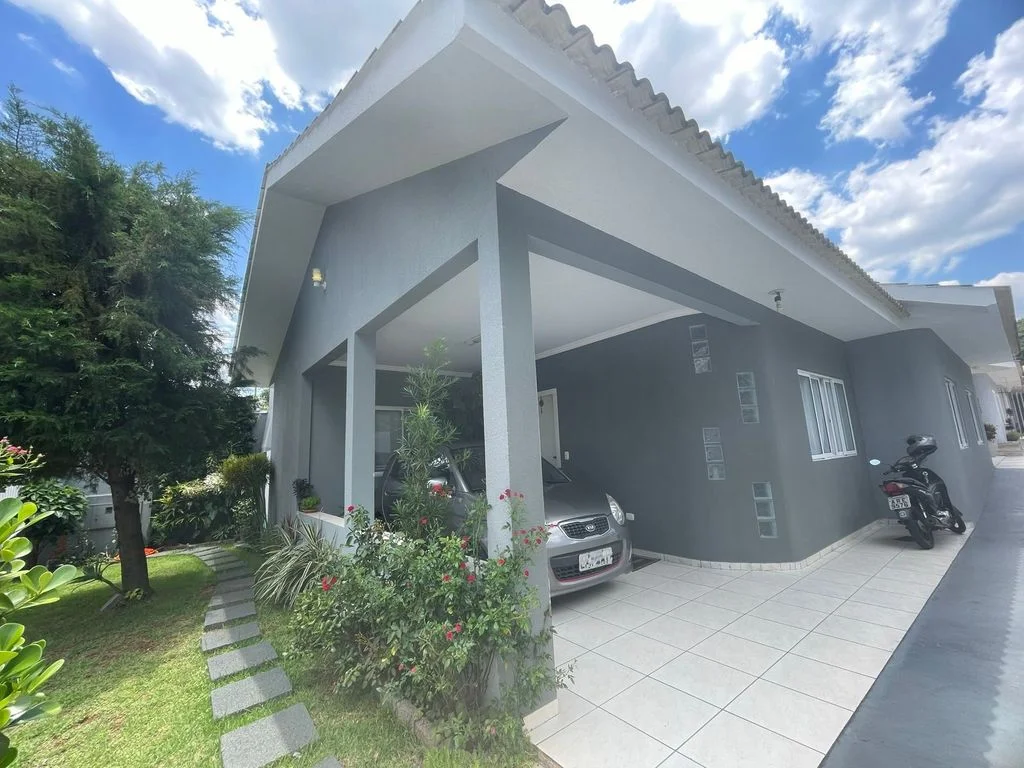 Casa a Venda em Condominio - Rua Rafael Picoli - Centro