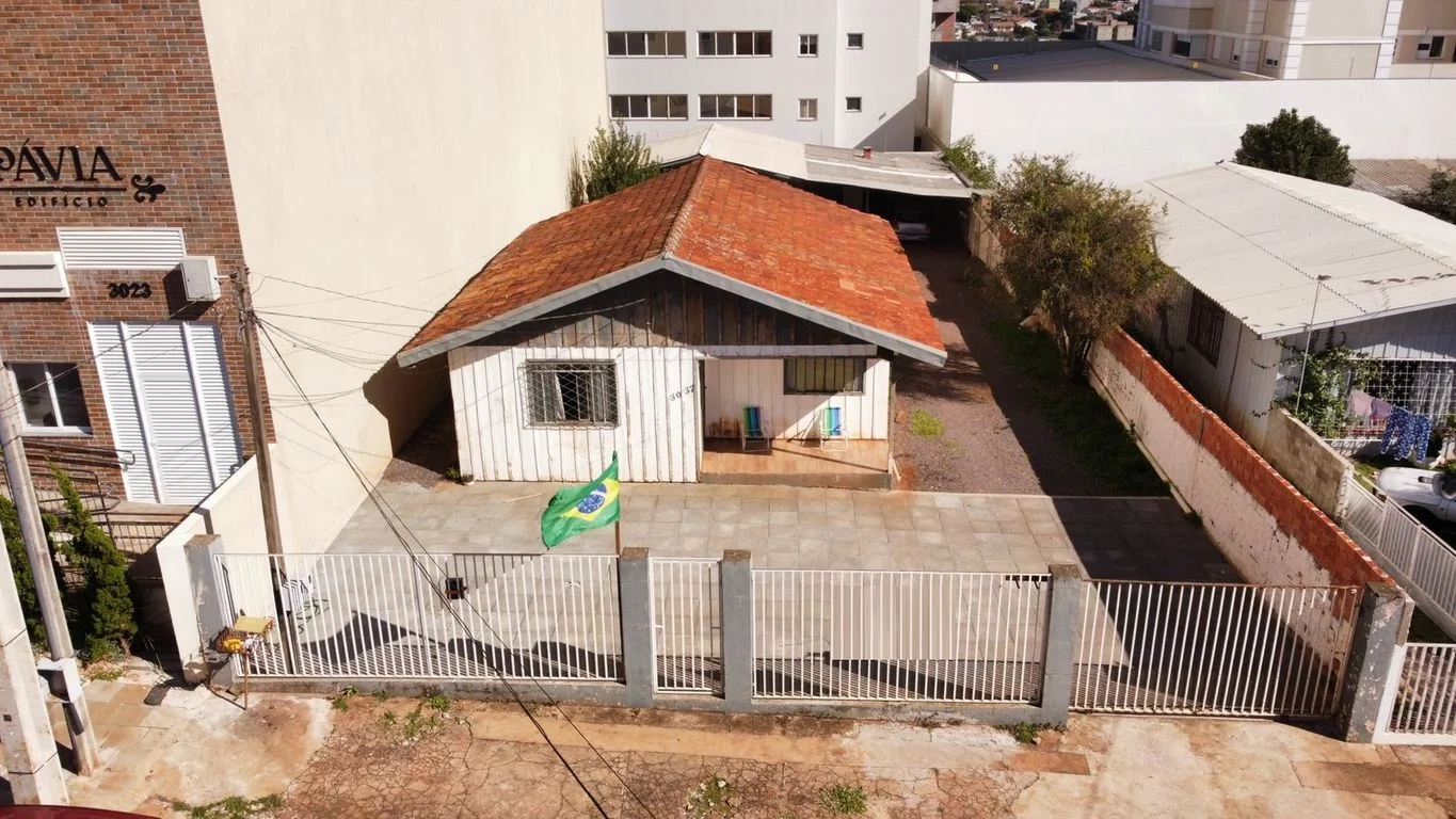 Terreno a Venda - Rua Presidente Bernardes - Centro