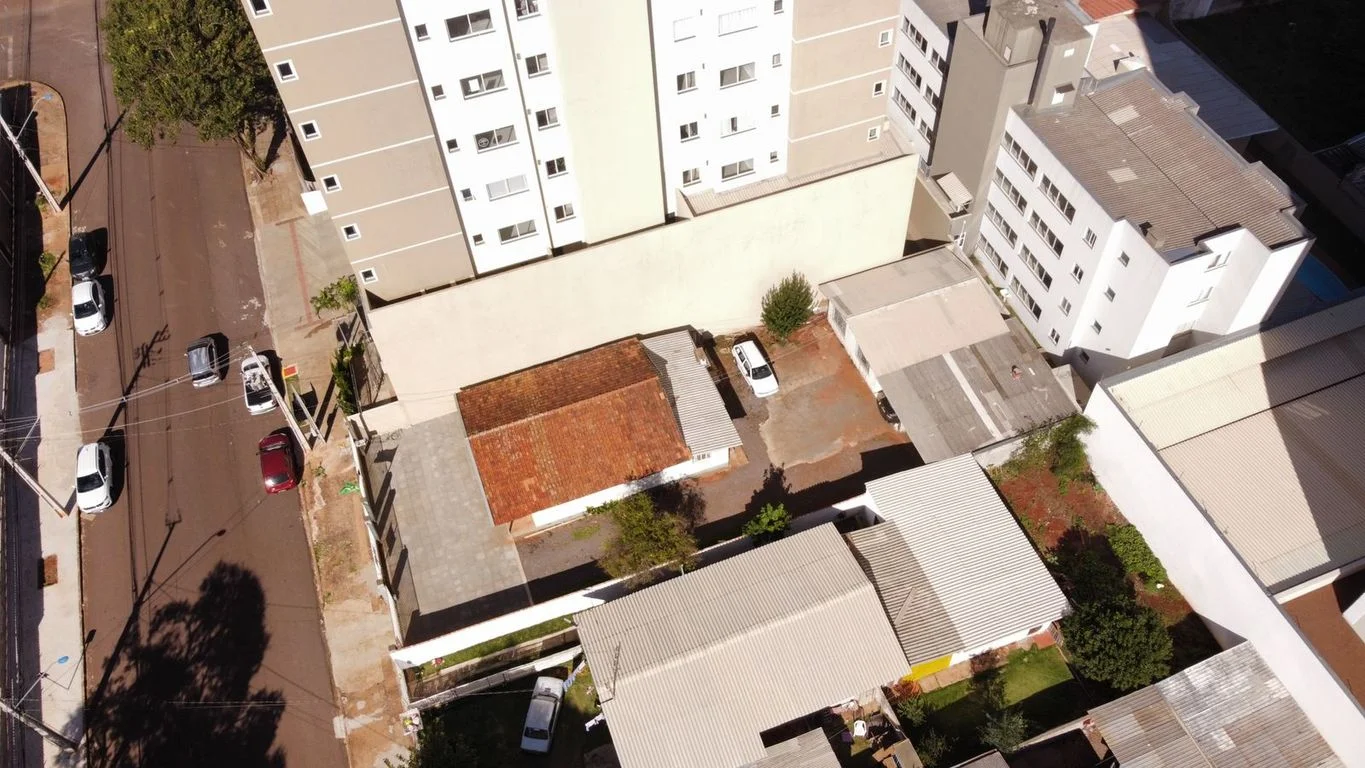 Terreno a Venda - Rua Presidente Bernardes - Centro