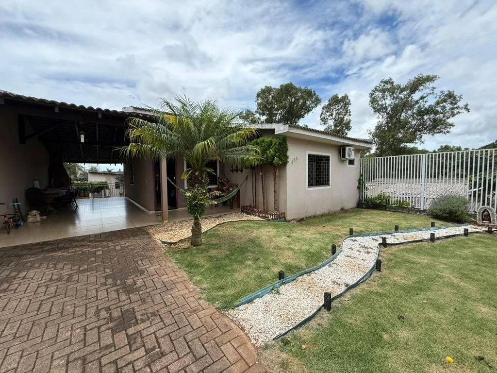 Casa no Claudete com Terreno 437 m² e Segunda Residência