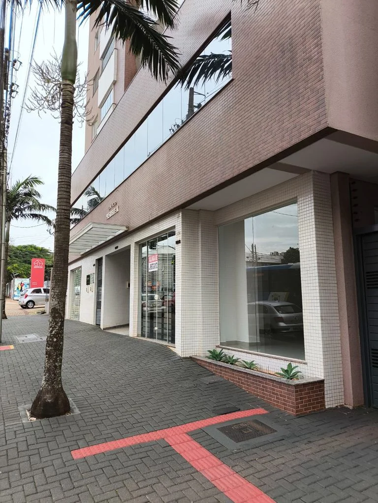 Oportunidade no Centro: Sala Comercial Térrea Próxima ao Clube Comercial!