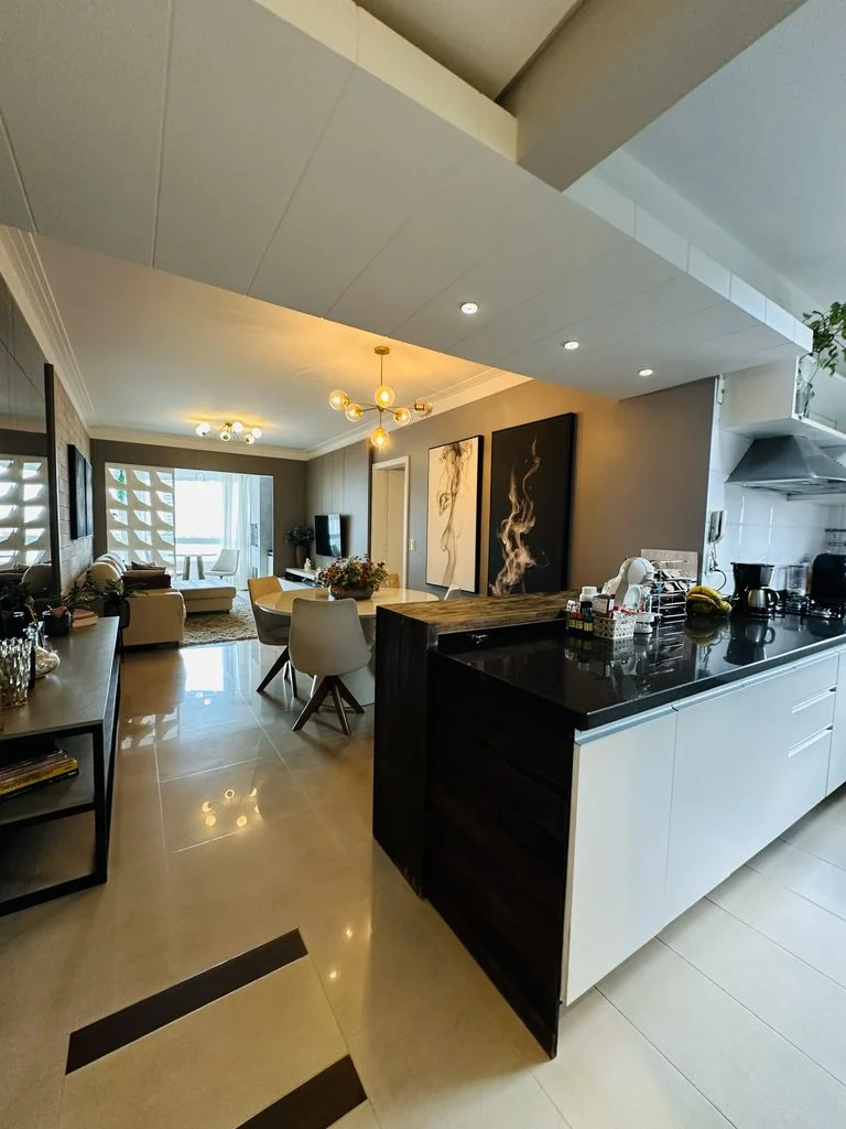Apartamento Mobiliado à Venda - Edifício Flor de Lis - Centro