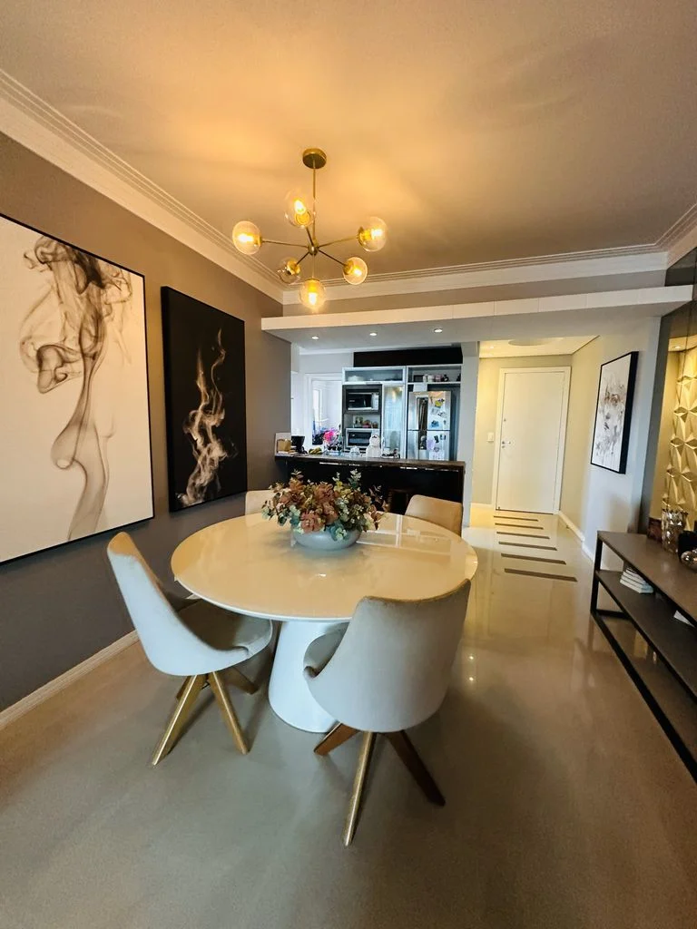 Apartamento Mobiliado à Venda - Edifício Flor de Lis - Centro