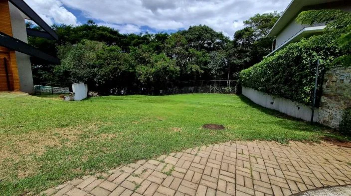 Terreno à Venda - Condomínio Brisa do Lago - 600 m²