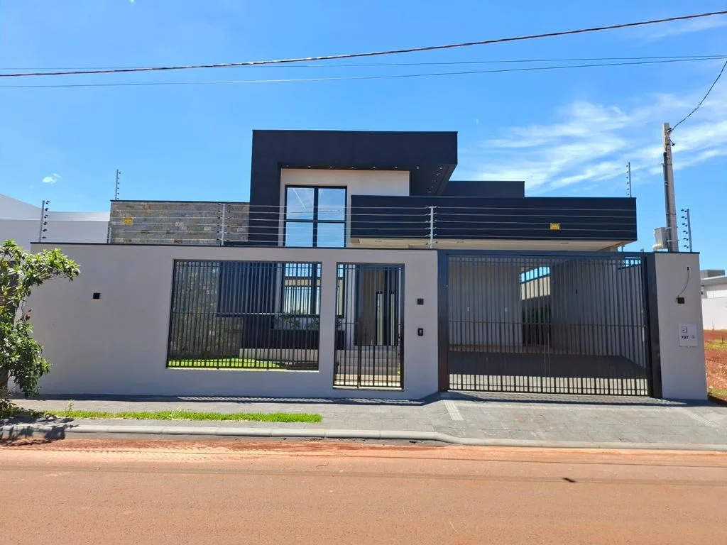 Casa Térrea de Alto Padrão à Venda – 3 Suítes  –  Paraíso Tropical I