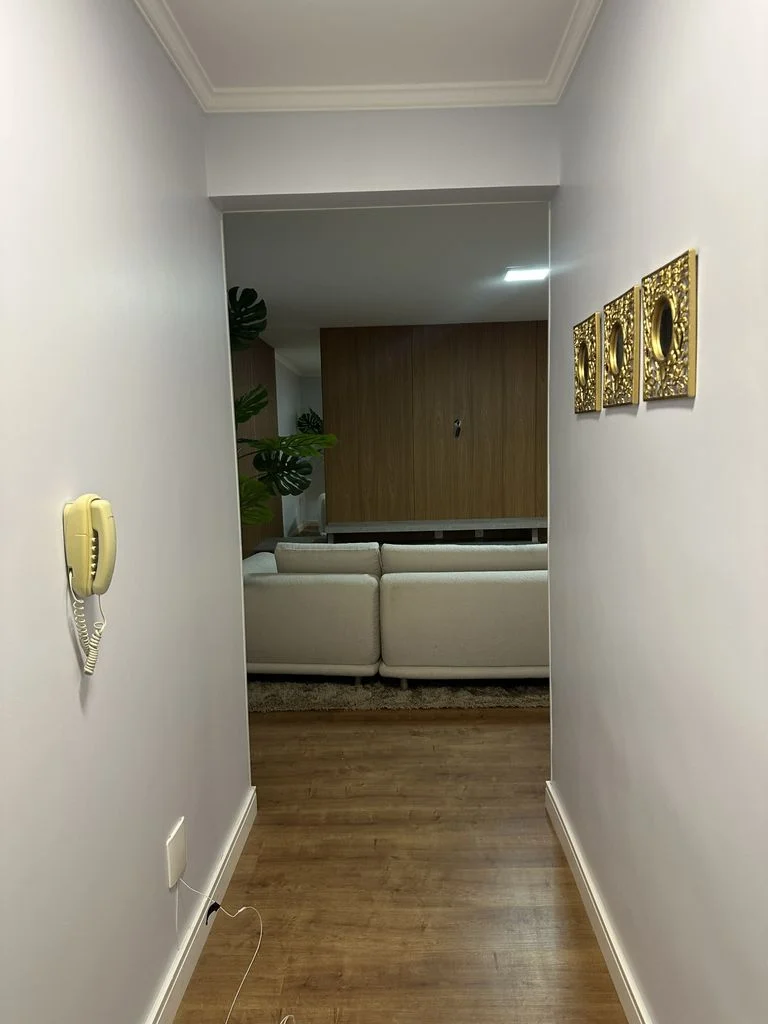 Apartamento Mobiliado à Venda - Edifício Mansão Del Rei II - 1 Suíte + 2 Dorm.