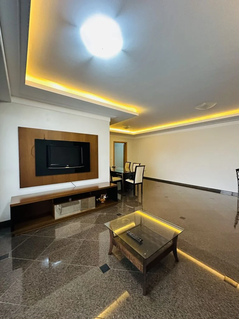 Apartamento à Venda - Edifício Semar - Centro