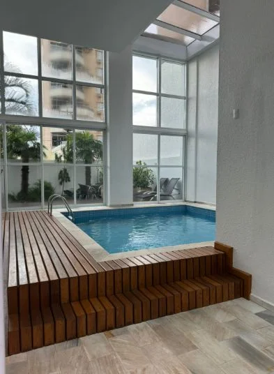 APARTAMENTO MOBILIADO À VENDA |EDIFÍCIO CONTEMPORANEAU | 1 SUÍTE + 2 DORMITÓRIO