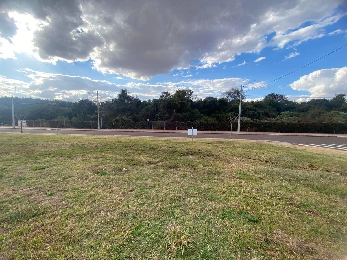 Residencial à Venda, Recanto Tropical - Cascavel