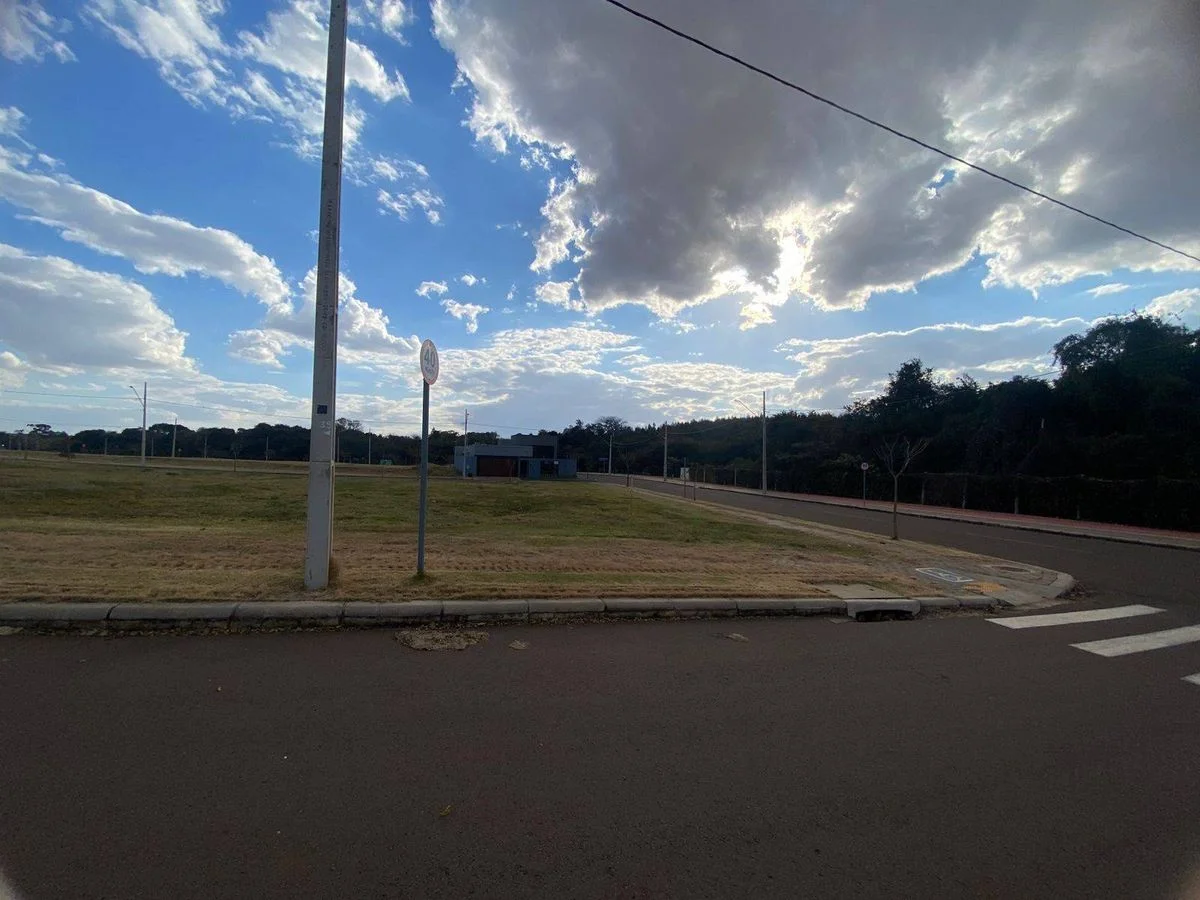Residencial à Venda, Recanto Tropical - Cascavel