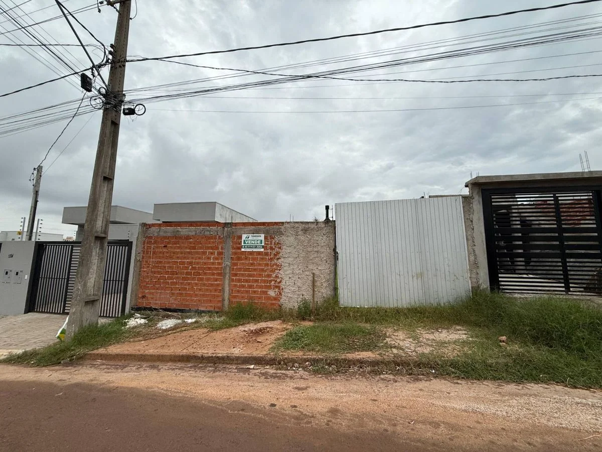Residencial à Venda, Esmeralda - Cascavel