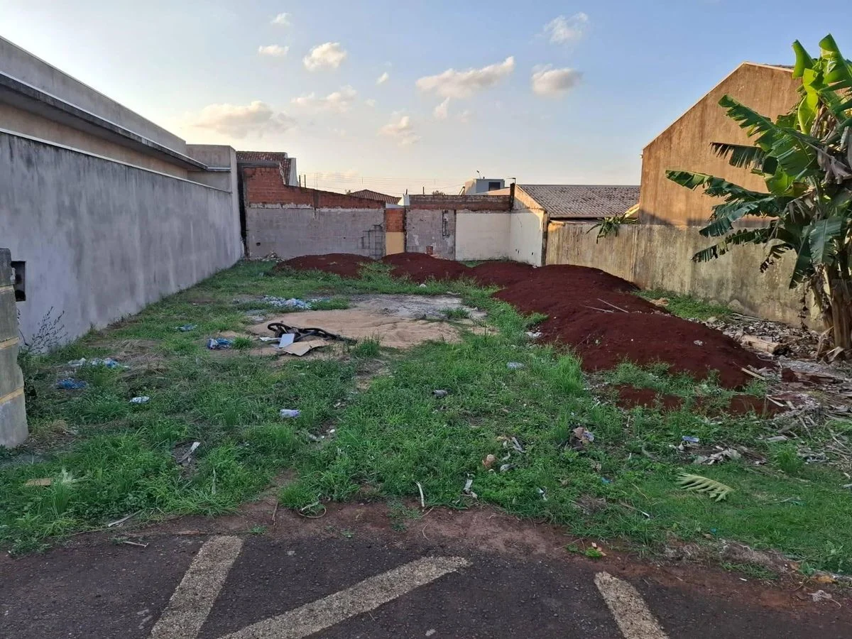 Residencial à Venda, Pacaembu - Cascavel