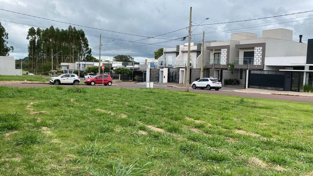 Residencial à Venda, Recanto Tropical - Cascavel