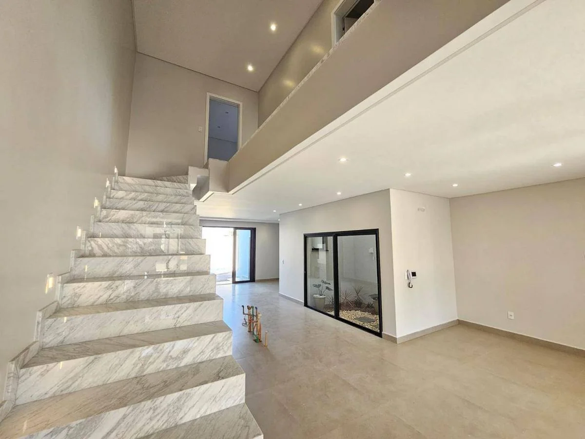 Residencial com 3 Quartos à Venda, Maria Luiza - Cascavel