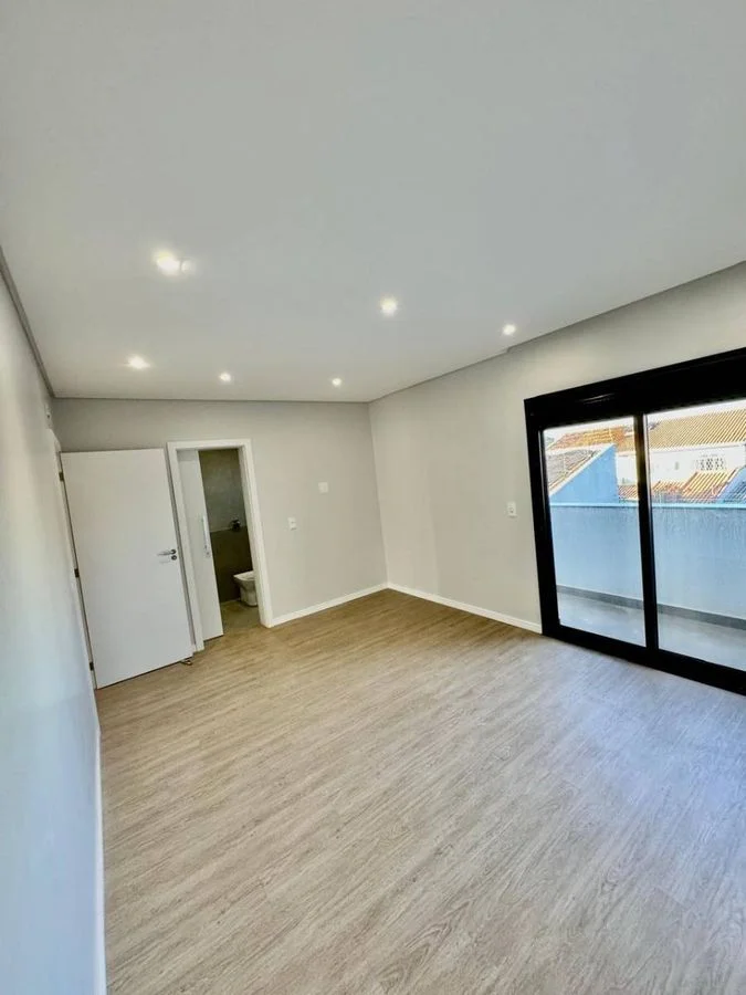Residencial com 3 Quartos à Venda, Maria Luiza - Cascavel