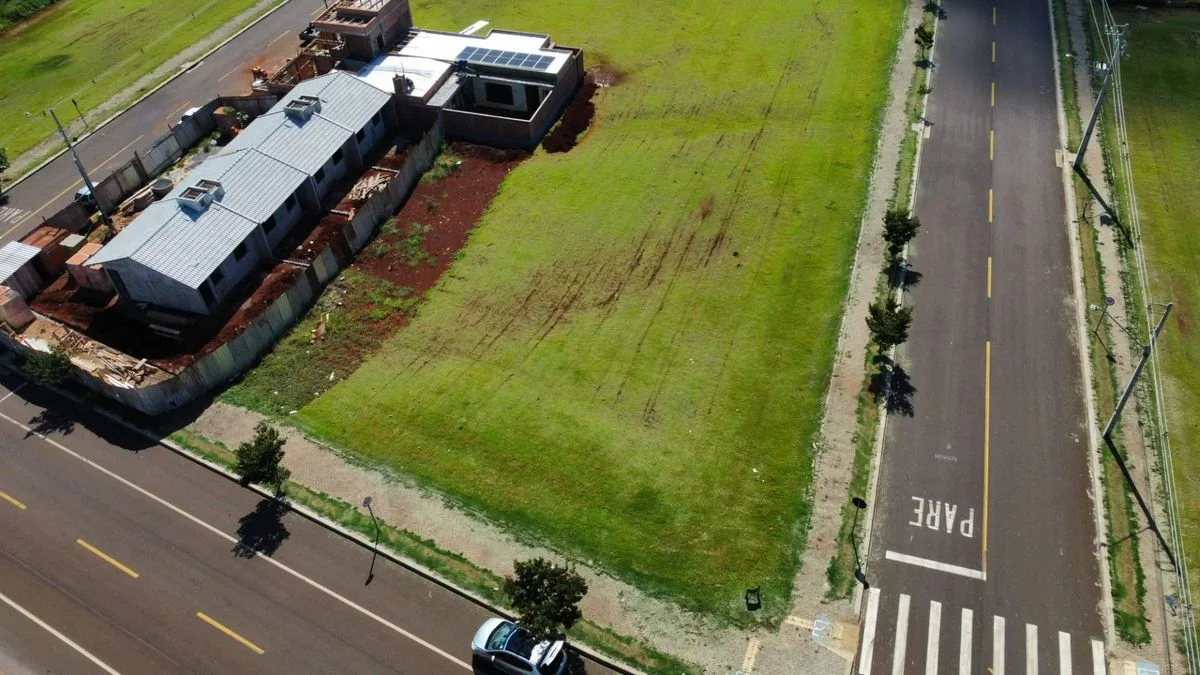 Residencial à Venda, Brazmadeira - Cascavel