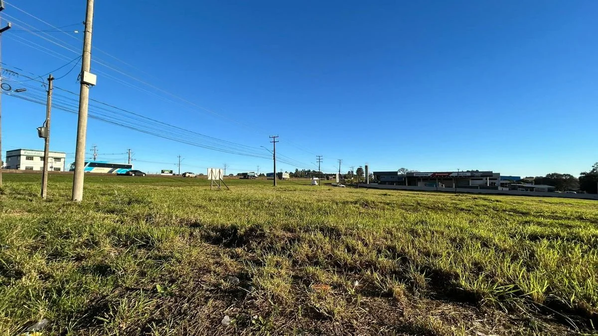 Terreno na marginal da BR-277