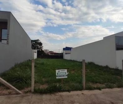 Residencial à Venda, Santa Felicidade - Cascavel