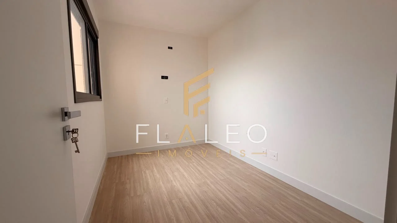 Apartamento a venda no condomínio LÉGIT - Plaenge no bairro Zona 03 - Maringá/PR