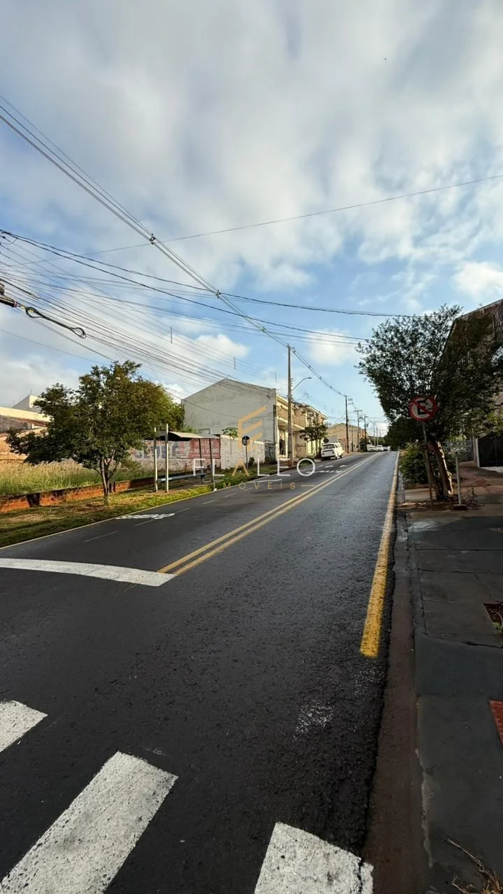 Terreno Comercial Próximo a UEM