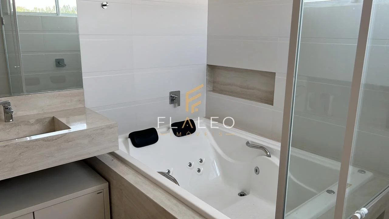 LOCAÇÃO | CASA MOBILIADA NO RESORT PORTO RICO