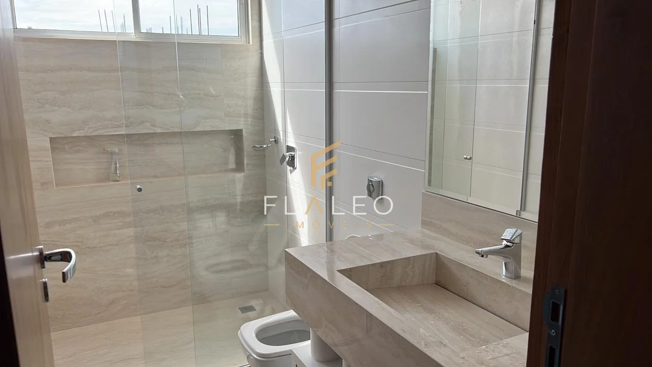 LOCAÇÃO | CASA MOBILIADA NO RESORT PORTO RICO