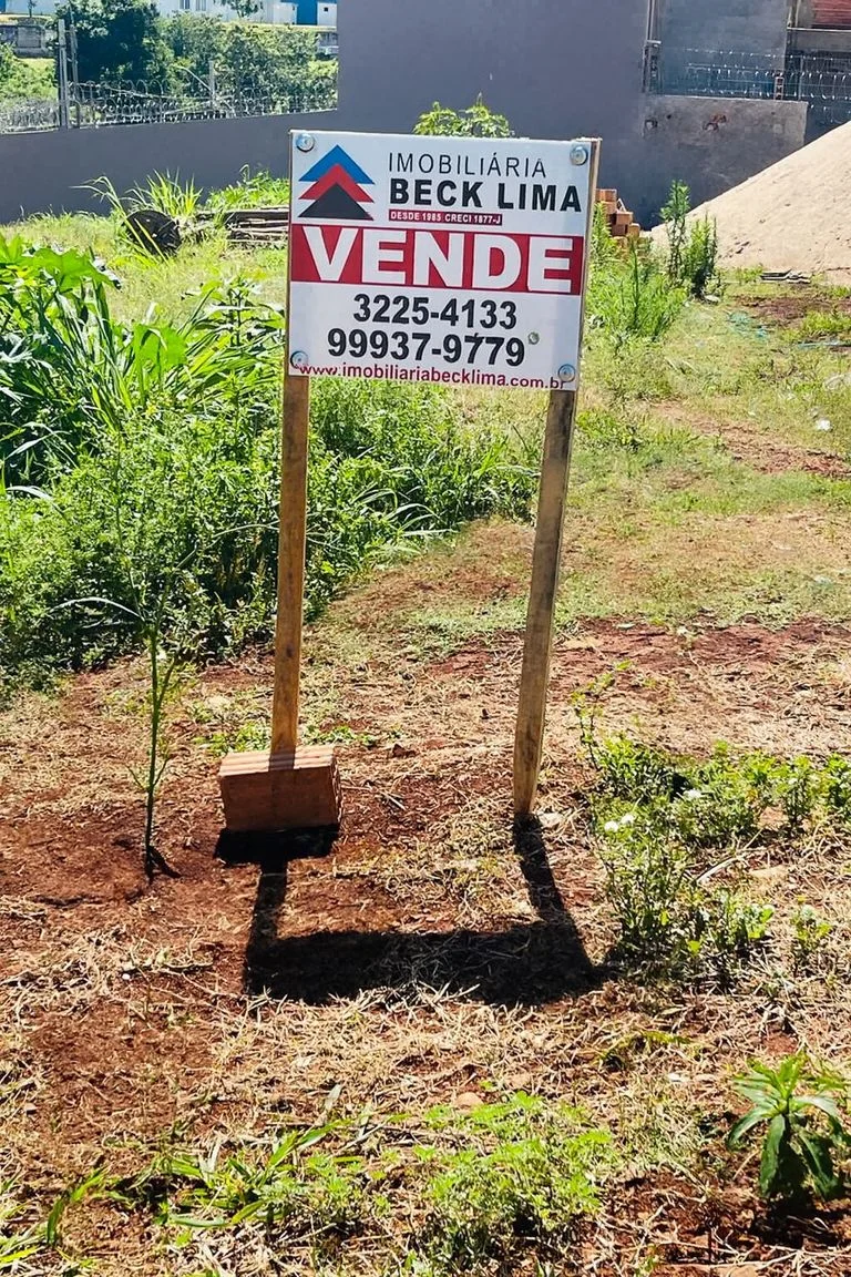 Terreno a Venda - Rua Avaetes - Santa Cruz