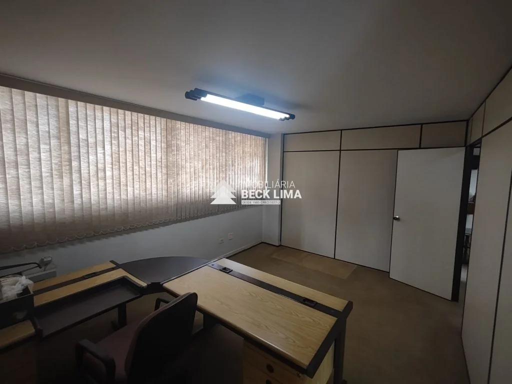 Sala Comercial à Venda - Rua Carlos de Carvalho - Centro