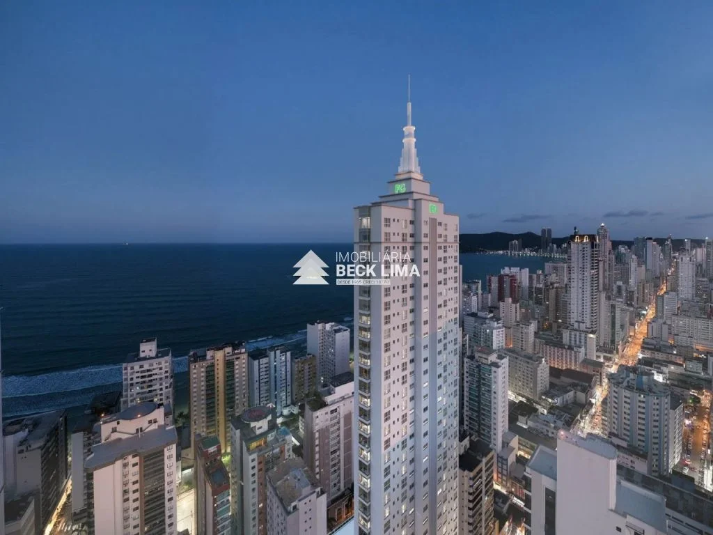 Apartamento para Alugar em Pioneiros, Balneário Camboriú - SC