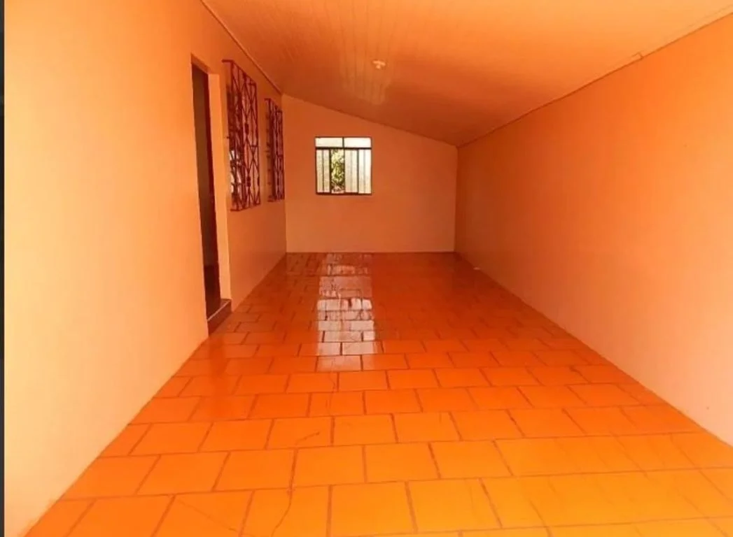 Casa à Venda - Rua das Azaleias - Guarujá