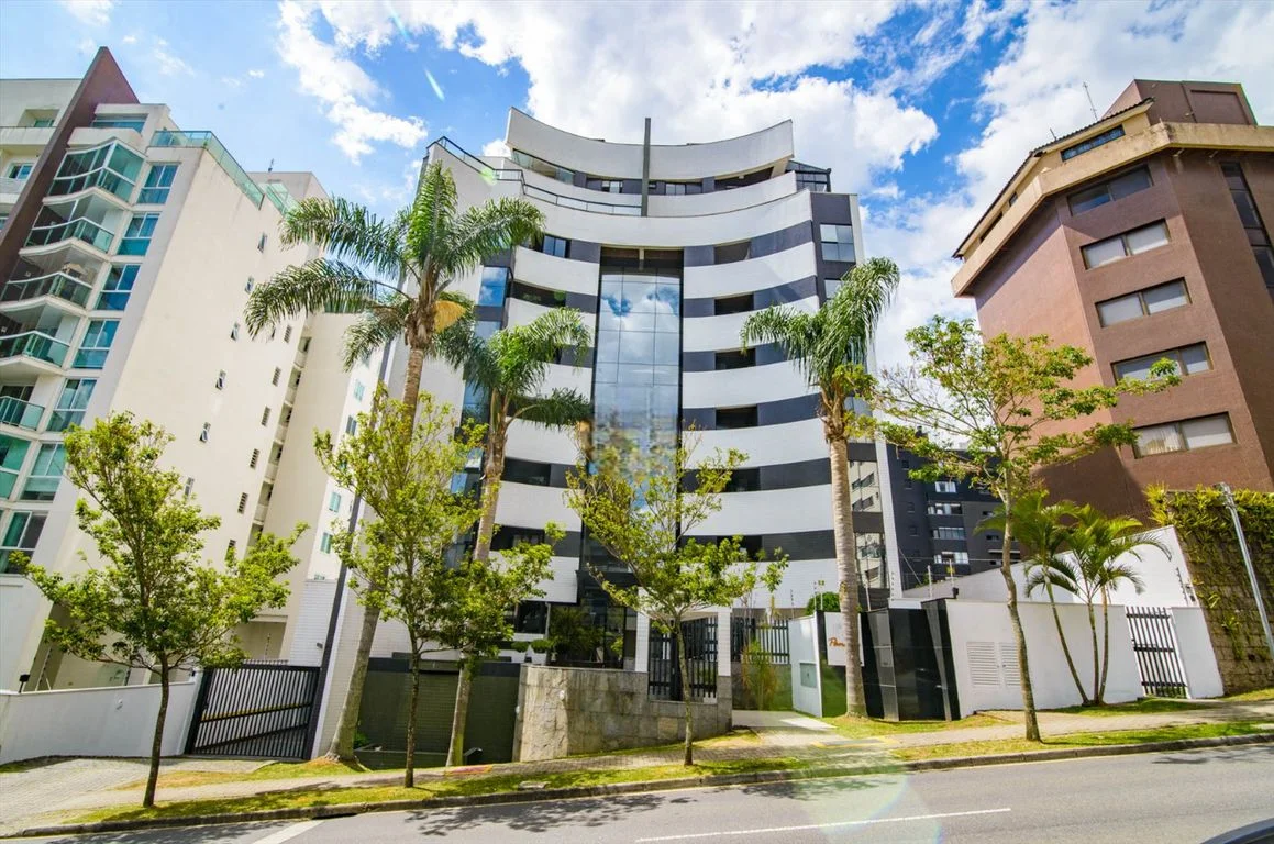 🏡 Apartamento à Venda no Bigorrilho – Condomínio Ilha de Panaréa – Curitiba/PR