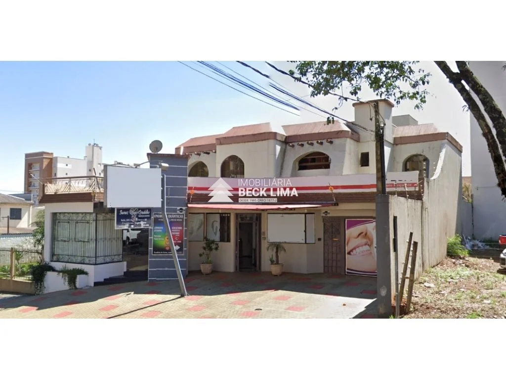Salas Comerciais com Sobrado Residencial - Rua Vicente Machado - Centro
