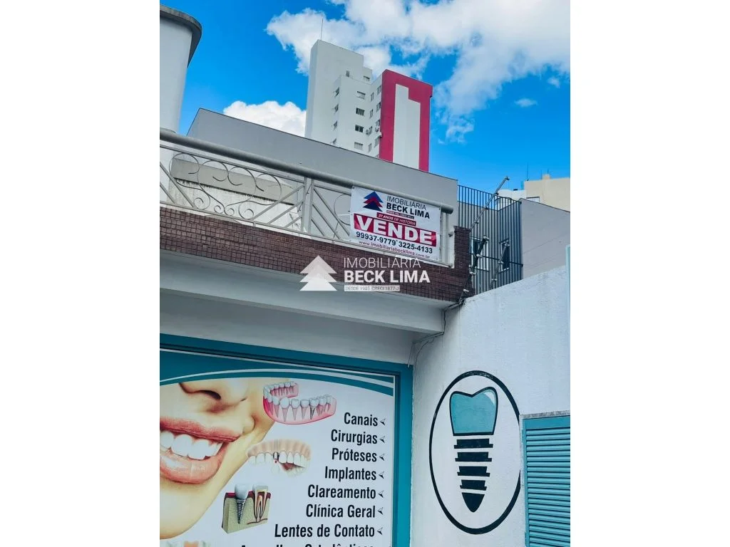 Salas Comerciais com Sobrado Residencial - Rua Vicente Machado - Centro