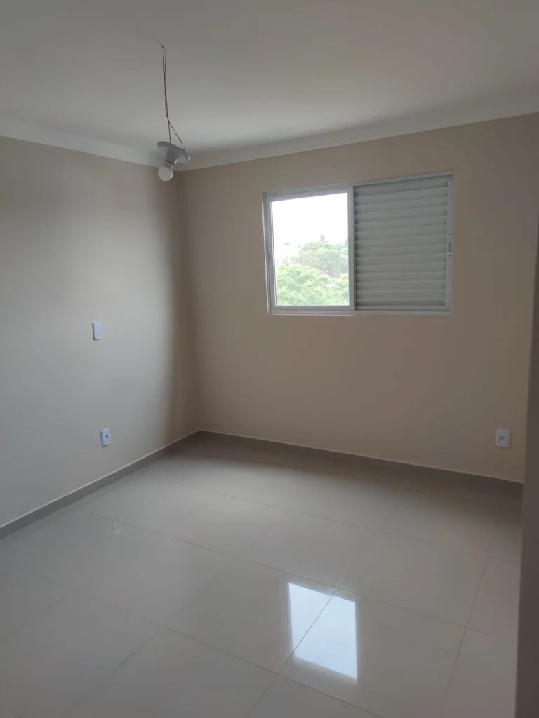 Apartamento a Venda - Edificio Silver Tower - Parque São Paulo