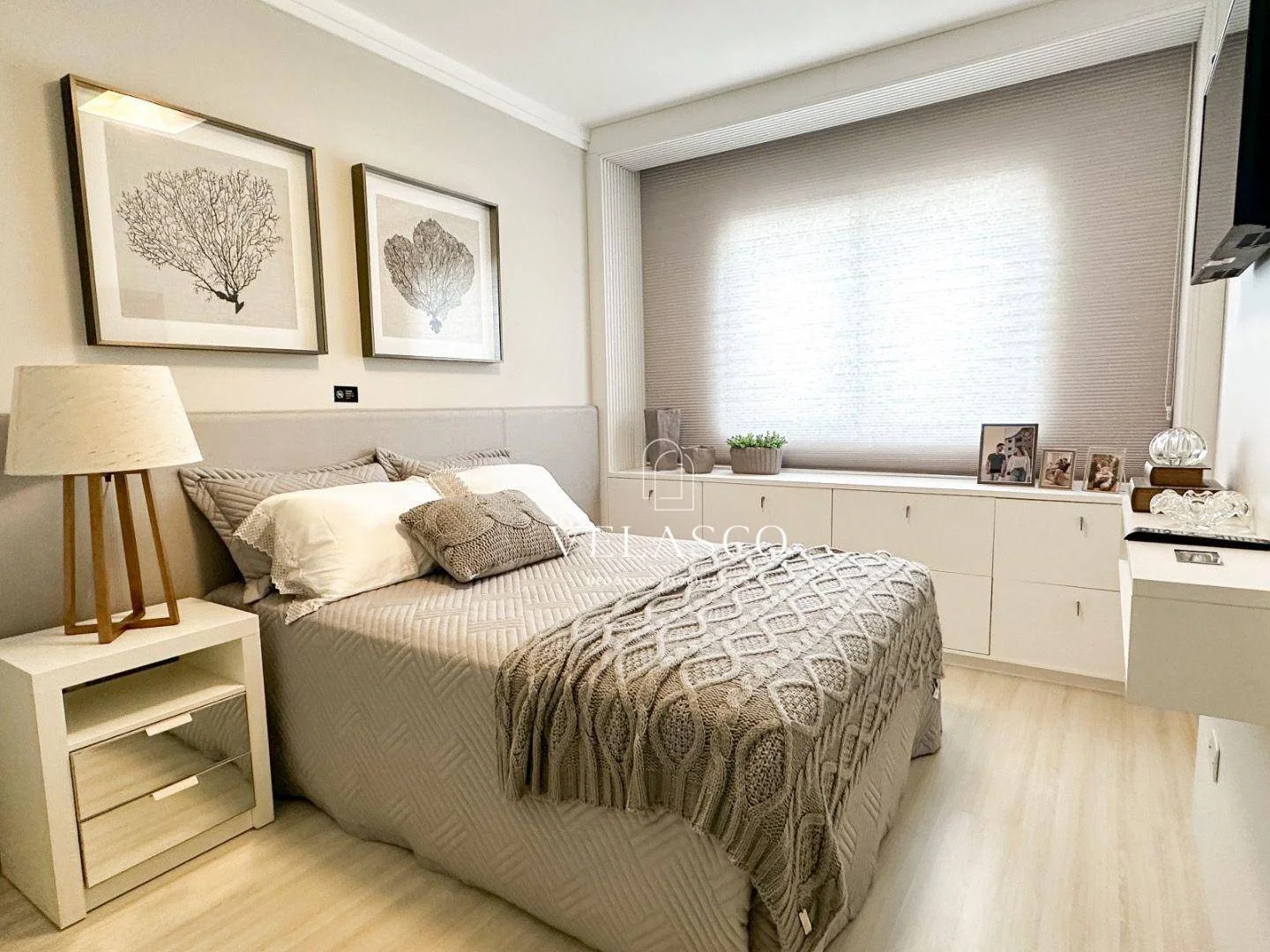Apartamento com 2 dormitórios à venda, 46 m² por R$ 372.000,00 - Pioneiros Catarinenses - Cascavel/PR